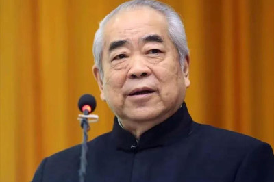 联合早报-中国书画家范曾家族内斗 女儿称父亲被第四任妻子带走失联