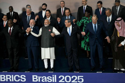 联合早报-特朗普孤立中国不成 反促使中俄印靠拢