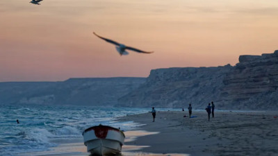 半岛电视台-我们不是海盗索马里海岸劫持中国船只的人员为自己开脱
