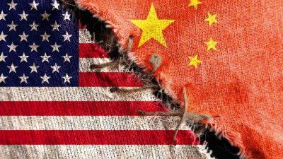 半岛电视台-美国是否只能效仿中国战略才能挽救其经济实力