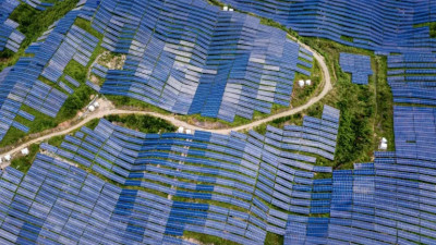 半岛电视台-中国如何成为世界向清洁能源转型的关键所在