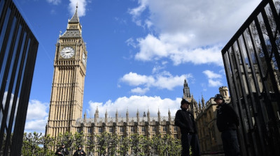 加拿大国际广播电台-英国指中国以猎头招募向议员探情报