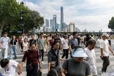 联合早报-世界银行将中国今年GDP增速预期上调至48 预计明年放缓