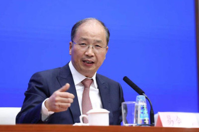 联合早报-路透社传中国证监会前主席易会满被查