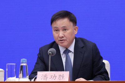联合早报-潘功胜中国货币政策以我为主 实施适度宽松