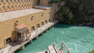 半岛电视台-中国公司中标伊拉克价值40亿美元海水淡化厂项目