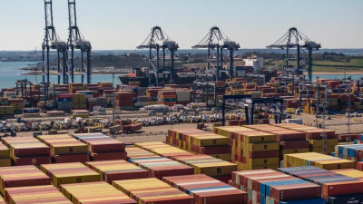 半岛电视台-伦敦成为欧洲盗窃之都豪华手机和汽车被走私到发展中国家