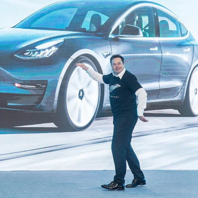 特斯拉 “躺赢”，说明了电动车行业进入了瓶颈期