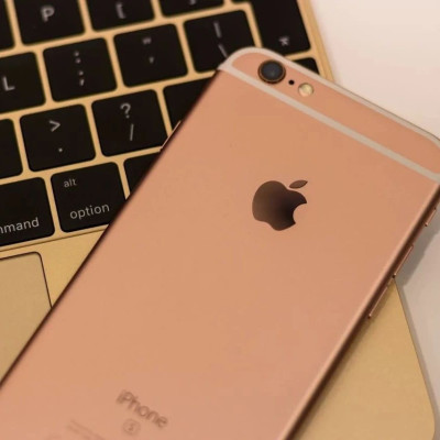 苹果，马斯克的新「仇人」？