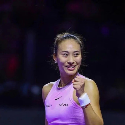 热搜第一！郑钦文回应让观众“别喊了”