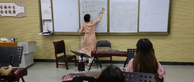 这群年轻人，下班有去处