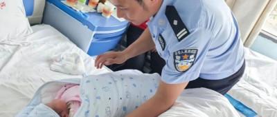 在警车里生了！孩子取名叫……