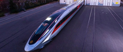 全球最快高铁列车，亮相！