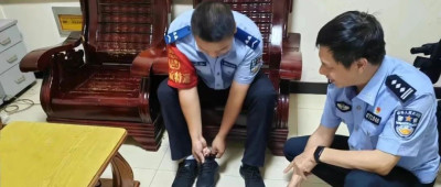 网友：给这位辅警发新鞋！警方：安排！