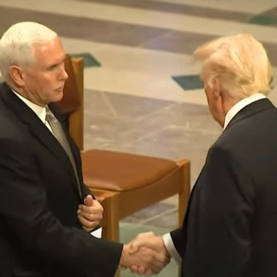 五位美总统齐到场，互动细节耐人寻味