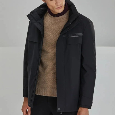 香港专柜几千元的“国际重奢”鹅绒服，清仓甩卖