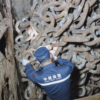 巨型锚链上发现可疑物，一个细节牵出一桩案值超4000万元神秘大案