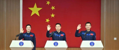 同框亮相！神十九航天员简历来了