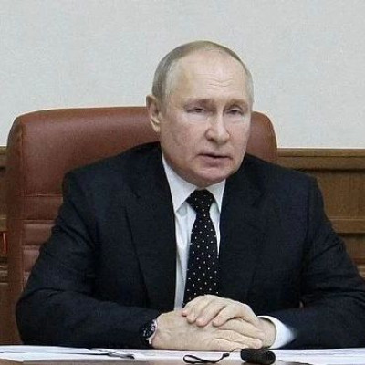 普京用导弹警告西方“退后”