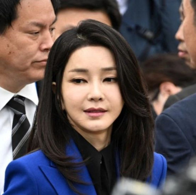 韩国第一夫人，或是韩版“武则天”？