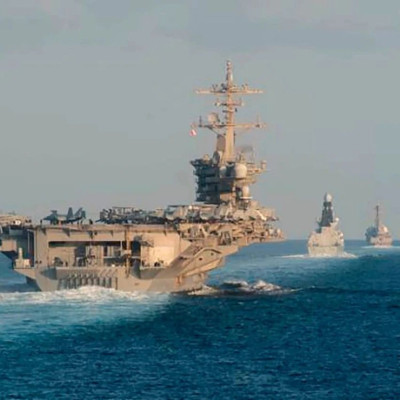 美军方承认：两军舰遭8架无人机、8枚导弹攻击