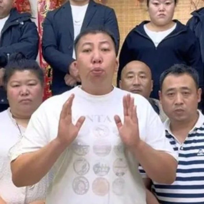 起底千万网红的彪悍人生：夫妻实控约30家企业，一年3次翻车