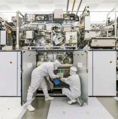 大选前一周，美国敲定对华