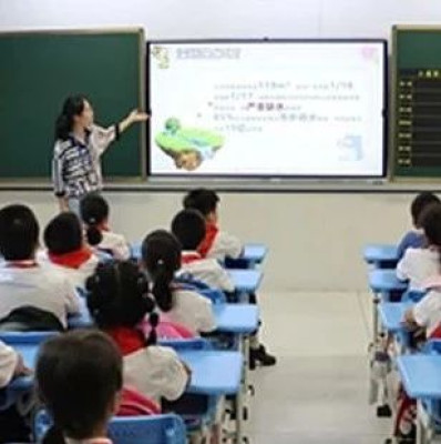 为入学、分班等提供帮助，小学校长受贿近千万