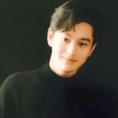 黄晓明，爹停。