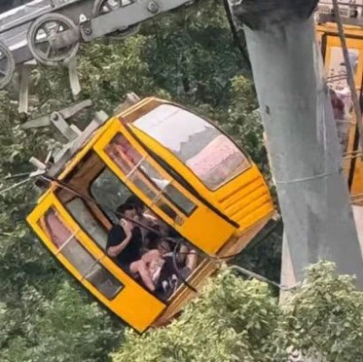 突发故障！游客从缆车坠落，景区通报