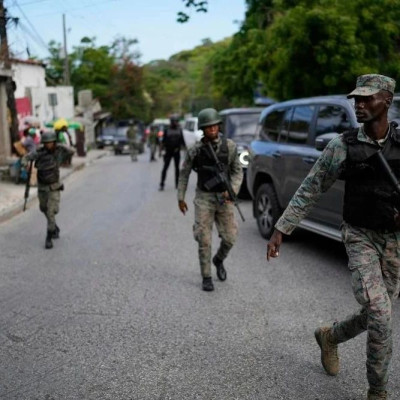 暴力不止，两国向海地派军警