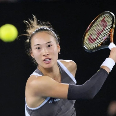 郑钦文，开门红！