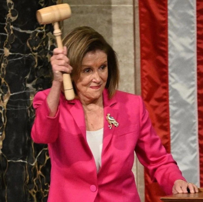 爆料：佩洛西狂赚3860万美元