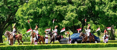 骑兵护卫！卢拉举行隆重仪式欢迎习近平主席