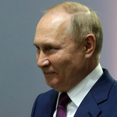 普京“突袭”：您这身是国产货吗？