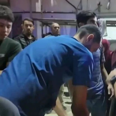 医院内四处开火，以军强迫加沙男医生一丝不挂