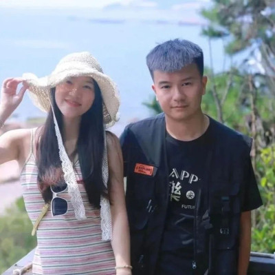 “谁家男朋友上一秒还在约会，下一秒就跑去抓小偷了呀！”