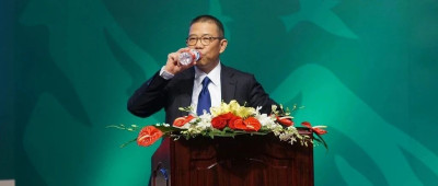 每日热问丨农夫山泉董事长钟睒睒称纯净水不要长期喝，有道理吗？