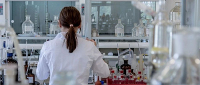 博士生领取精神药物比率呈递增态势，并在第5年达到峰值；用核爆炸，改变小行星轨迹｜本周论文推荐