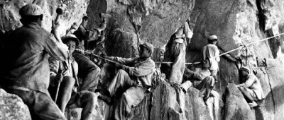 天堑通途，新华社记者定格下这些难忘瞬间