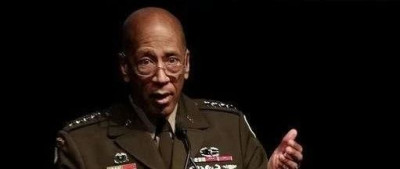 罕见！美军“戏剧性”解雇四星上将