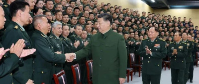 ​习近平视察信息支援部队