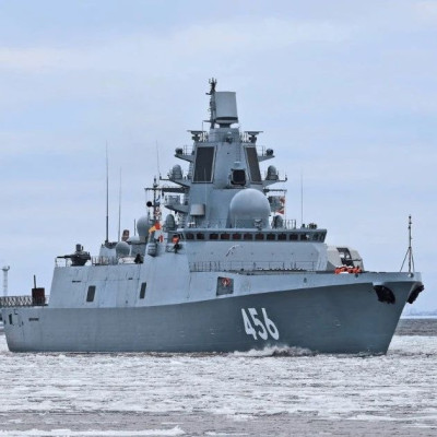 在英吉利海峡，俄军舰演习