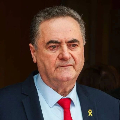 以防长发出“猛击”威胁