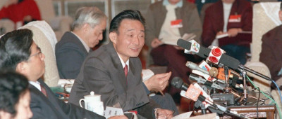 吴邦国同志生平照片