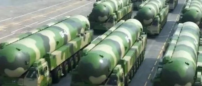 火箭军向太平洋海域成功发射1发洲际弹道导弹