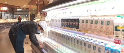 发现没，有些城里人买鲜奶都不看日期了