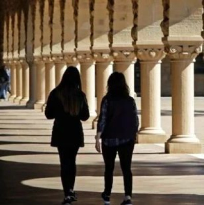 事关中国留学生，多所美国高校警告