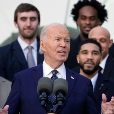 拜登“莫名其妙”，美媒很疑惑