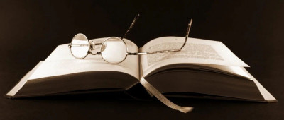 为科研人员减负，向“搞材料跑关系”说不！